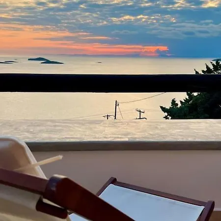 Sea & Sunset Terrace - Island House By Hostandros 度假居 巴特斯欧