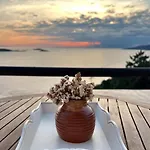 Sea & Sunset Terrace - Island House By Hostandros Batsi
